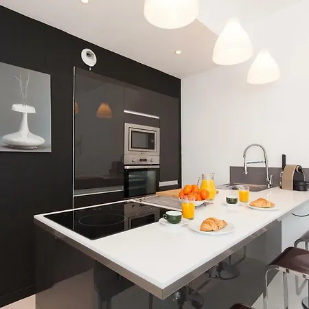 Nature 2 Pieces 3 Etoiles Calme Plein Centre 5 Mn Des Plages Et Palais Apartment *