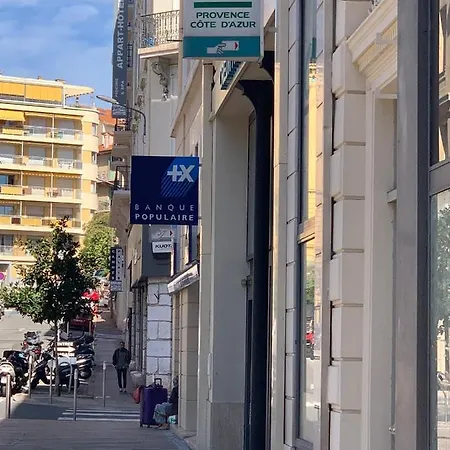 Nature 2 Pieces 3 Etoiles Calme Plein Centre 5 Mn Des Plages Et Palais Apartment Cannes